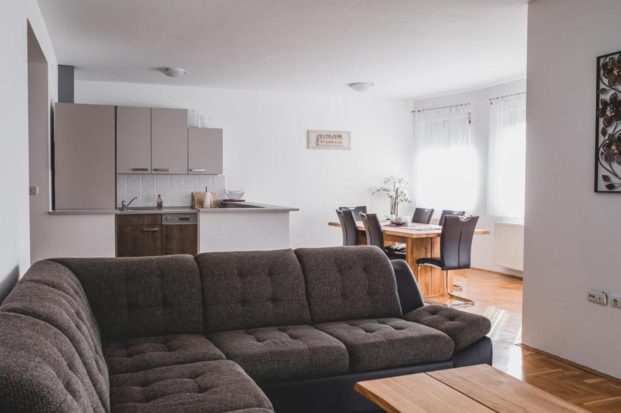 Helles 3 Schlafzimmer Apartment Zwischen Zagreb Zentrum & Natur Eksteriør bilde