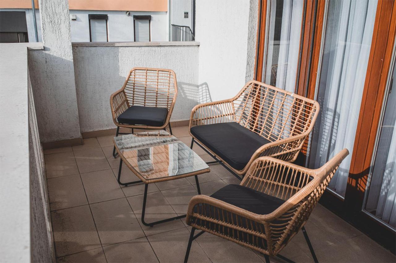 Helles 3 Schlafzimmer Apartment Zwischen Zagreb Zentrum & Natur Eksteriør bilde