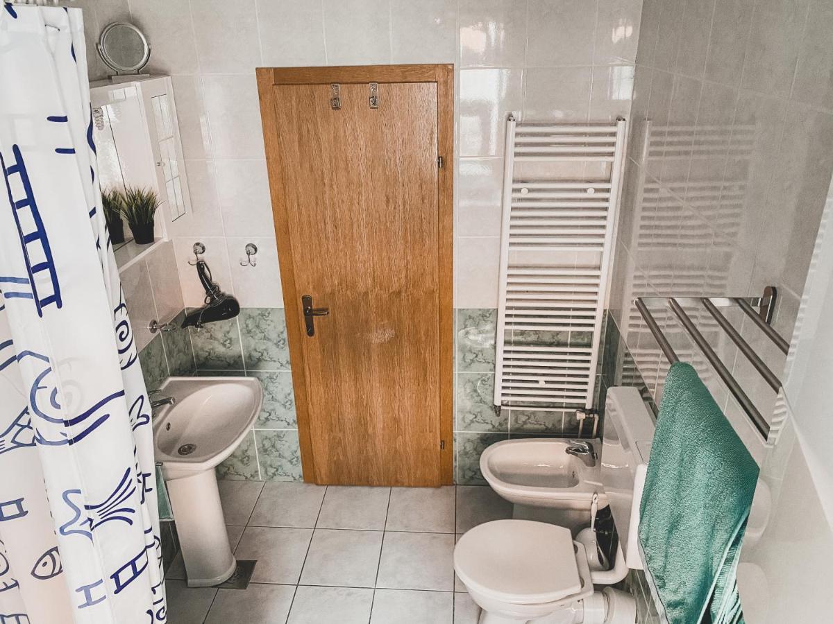 Helles 3 Schlafzimmer Apartment Zwischen Zagreb Zentrum & Natur Eksteriør bilde